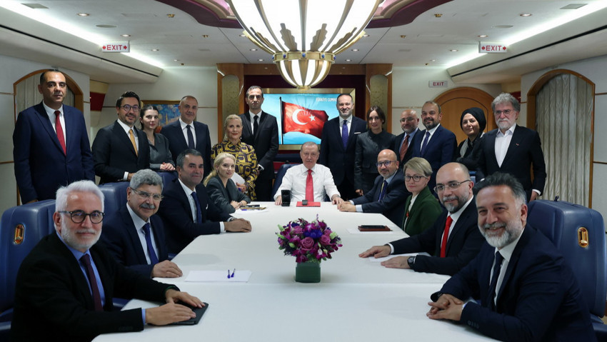 Erdoğan'a sorulacak sorular polemiğinde Cem Küçük'ten itiraf gibi sözler