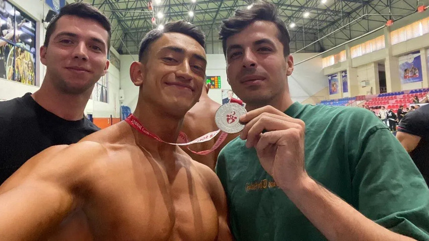 TSK'dan ihraç edilen teğmenden Türkiye derecesi