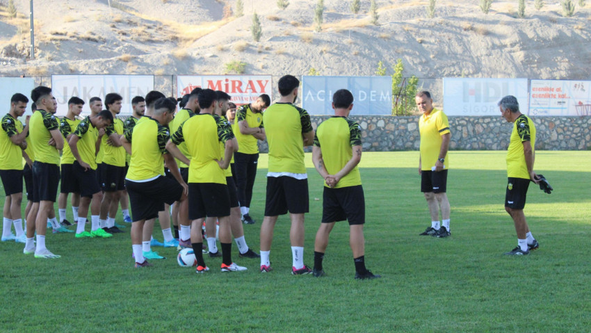 FIFA'dan Yeni Malatyaspor'a tarihi ceza: Puanı -41 oldu