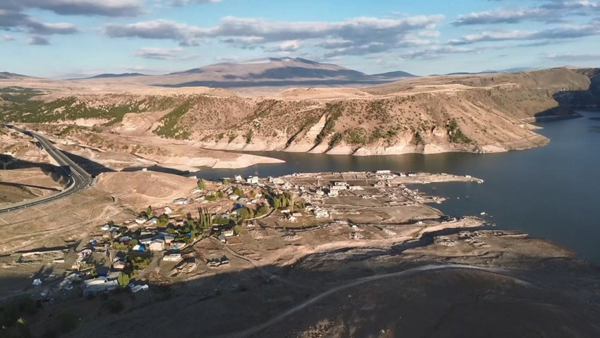 Sular çekildi, Türkiye'nin gerçek Atlantis'i ortaya çıktı - Resim: 2