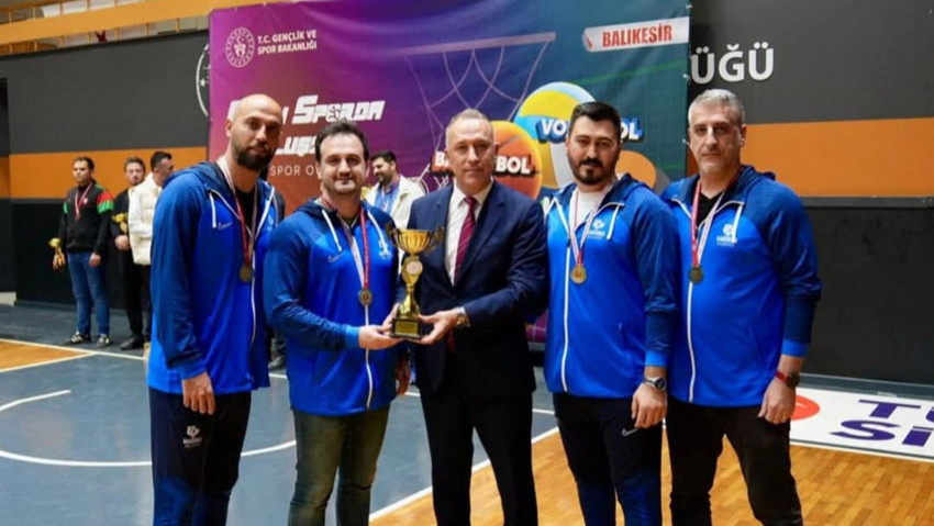 Bandırma Belediyesi Basketbol Takımı Balıkesir Şampiyonu oldu