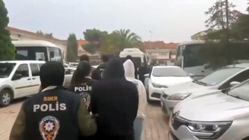17 ilde ''siber suç'' operasyonu: Çok sayıda gözaltı var