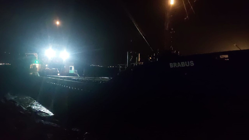 Marmara'da dev kuru yük gemisi karaya oturdu - Resim: 3