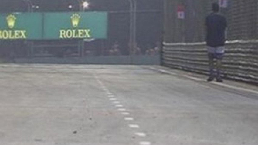 Formula 1 yarışında inanılmaz olay !