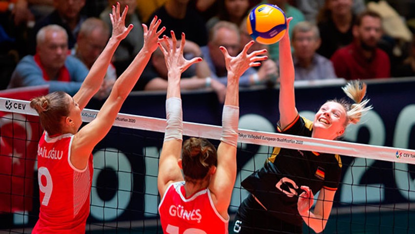 Gururmuzsunuz kızlar! A Milli Kadın Voleybol Takımı, olimpiyatlarda!