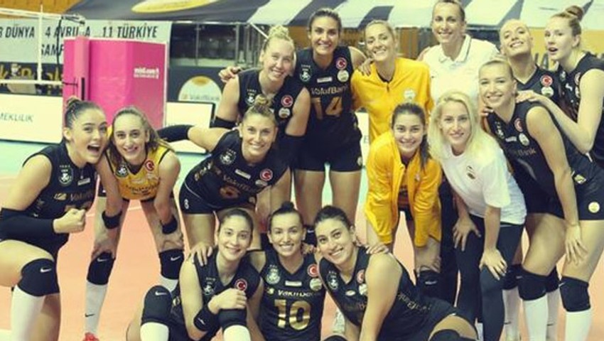 VakıfBank Kadın Voleybol Takımı'nda koronavirüs vaka sayısı 9'a yükseldi