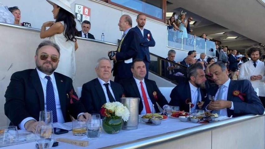 Veliefendi Hipodromu’nda 'Aziz Yıldırım' sesleri
