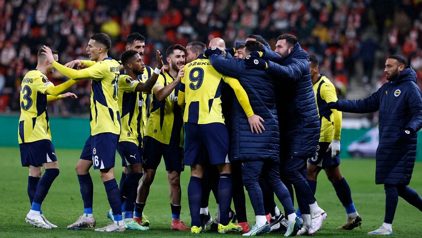 UEFA Avrupa Ligi'nde Gecenin tek gülen Fenerbahçe oldu