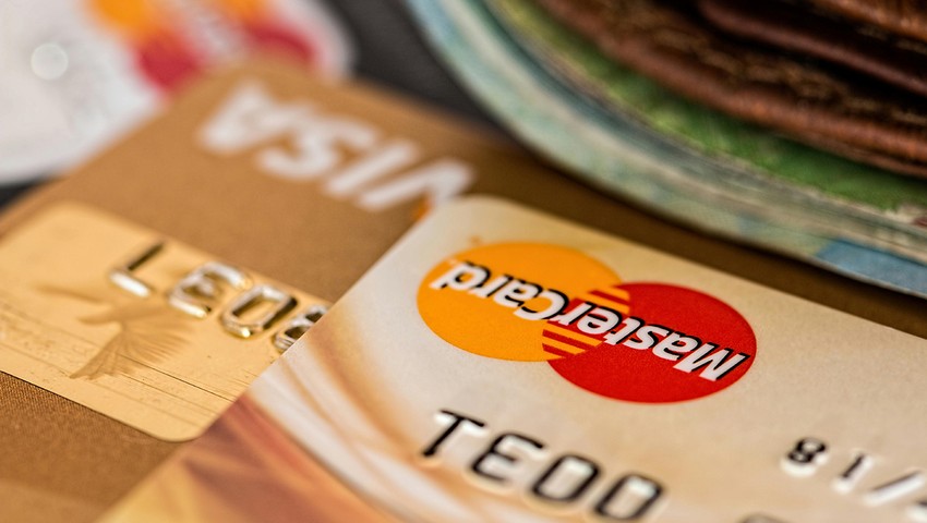 Kredi kartında nakit avans limiti ve taksit sayısına ayar geliyor