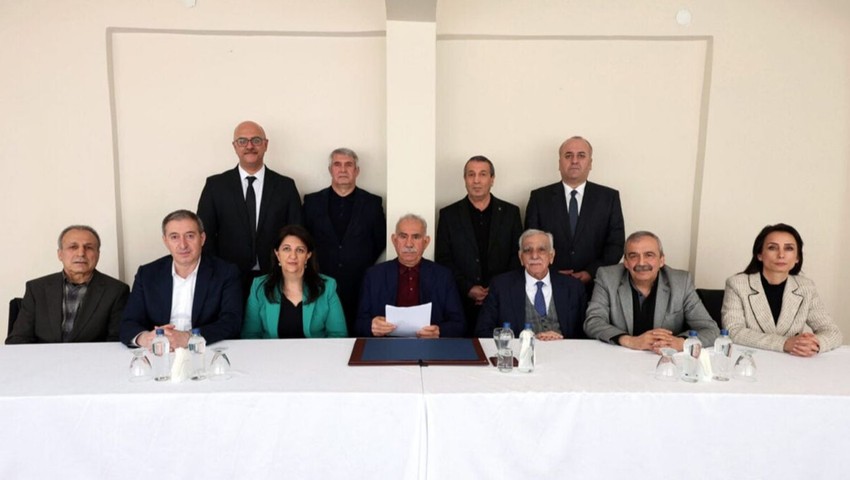 Terör örgütü PKK kendini feshettiğini ilan etti