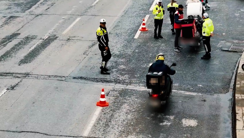 Kadın şoförlere destek, motokuryelere yeni zorunluluk geldi!