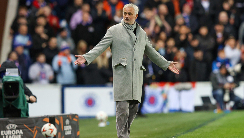 Jose Mourinho'dan maçın hakemine ve UEFA'ya Galatasaray imalı sert tepki