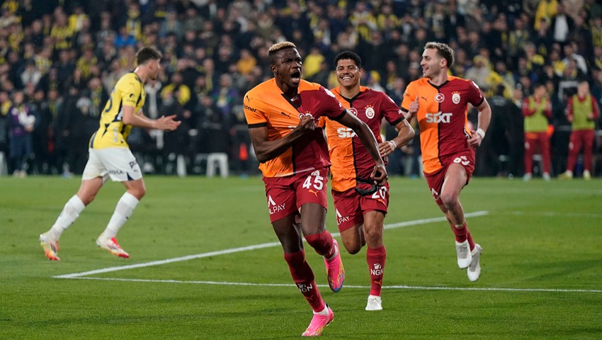 Galatasaray, Fenerbahçe'yi Kadıköy'de devirdi!