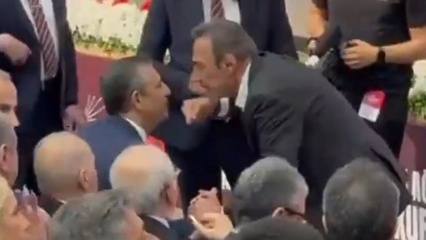 CHP kurultayında tanisyon yükseldi: Özgür Özel ile Berhan Şimşek arasında tartışma çıktı