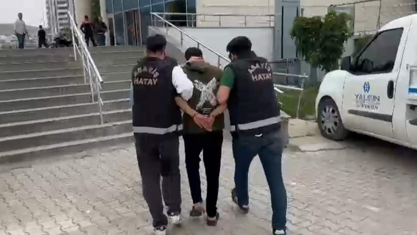 Annesini boğarak öldüren Suriyeli caniden şoke eden savunma