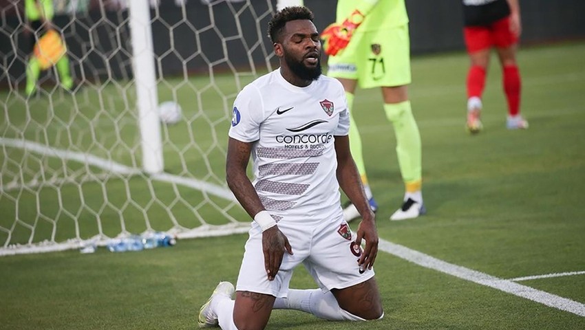 Süper Lig'in eski gol kralı Boupendza'nın ölümünde polis raporu açıklandı