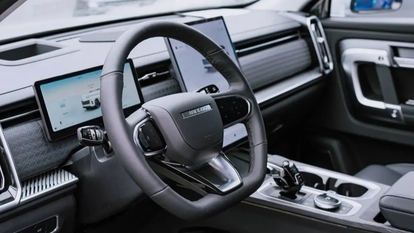 Çin'den gelen dev hibrit SUV 1.600 KM'lik menzille dünya rekoruna imzasını attı!