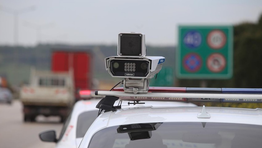 ''Radar beni görmez'' diyen trafik magandaları işte şimdi yandı!