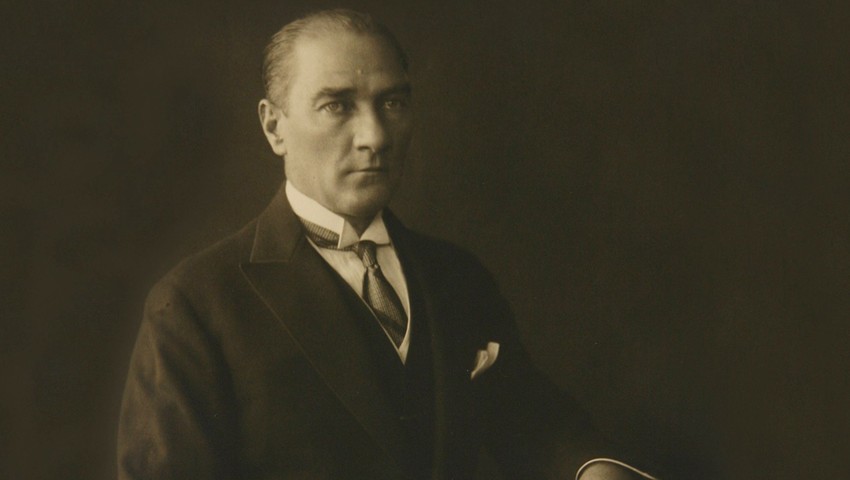 Büyük önder Mustafa Kemal Atatürk'ün 46 yaşına ait video görüntüleri ortaya çıktı