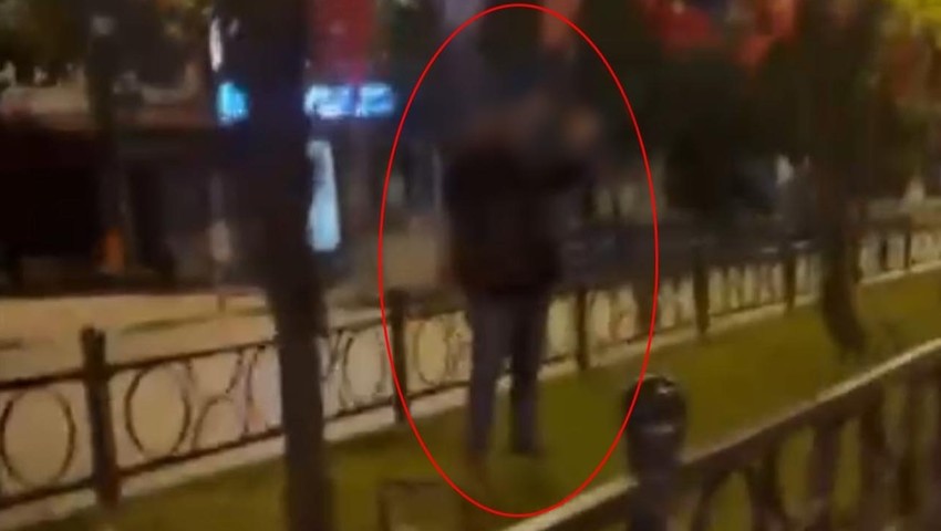 Türk bayrağına hain saldırı girişimi kamerada