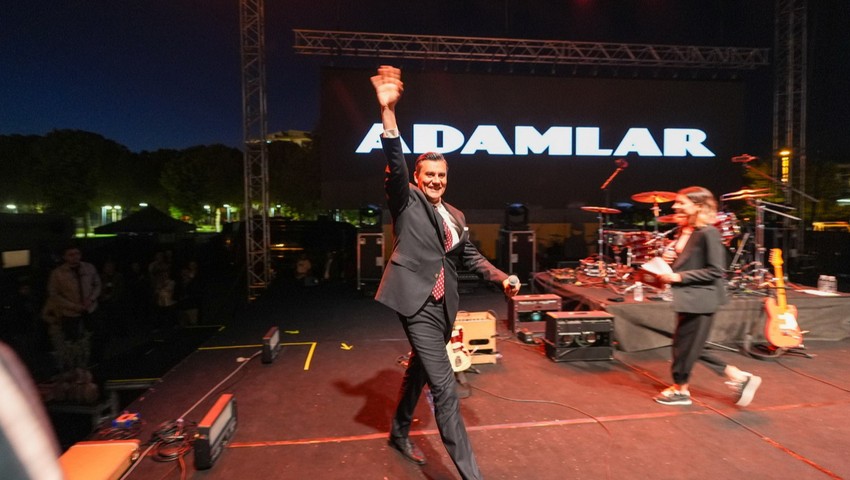 Manisa Büyükşehir Belediye Başkanı Mimar Ferdi Zeyrek Çağlak Festivali Coşkusuna Ortak Oldu