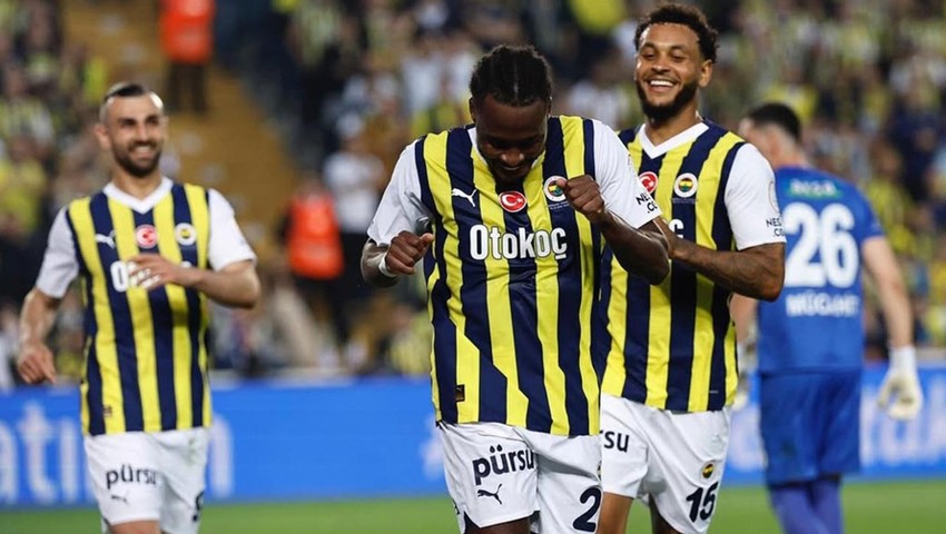Fenerbahçe'den ayrılan Osayi Samuel'e Süper Lig'den talip çıktı