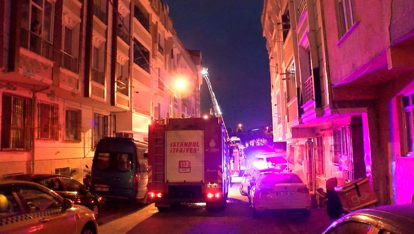 İstanbul'da büyük yangın: Alevler binayı sardı, gece yarısı can pazarı yaşandı!