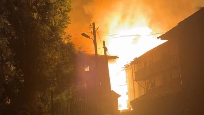 Ankara'da yangın kabusu: 5 ev küle döndü