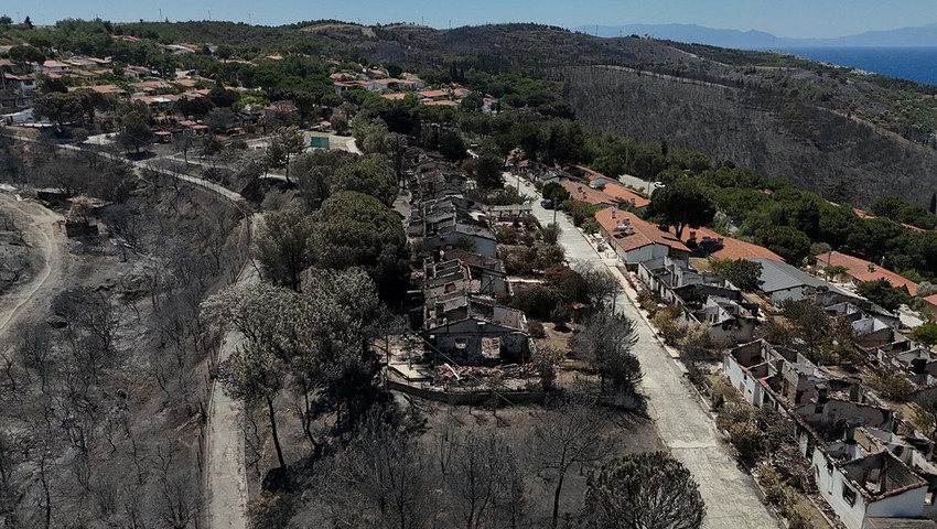 İzmir'de 4 gün süren yangından geriye bu görüntüler kaldı