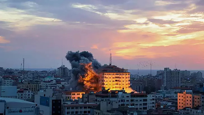 İsrail, Suriye'nin kalbini vurdu: 6 asker hayatını kaybetti