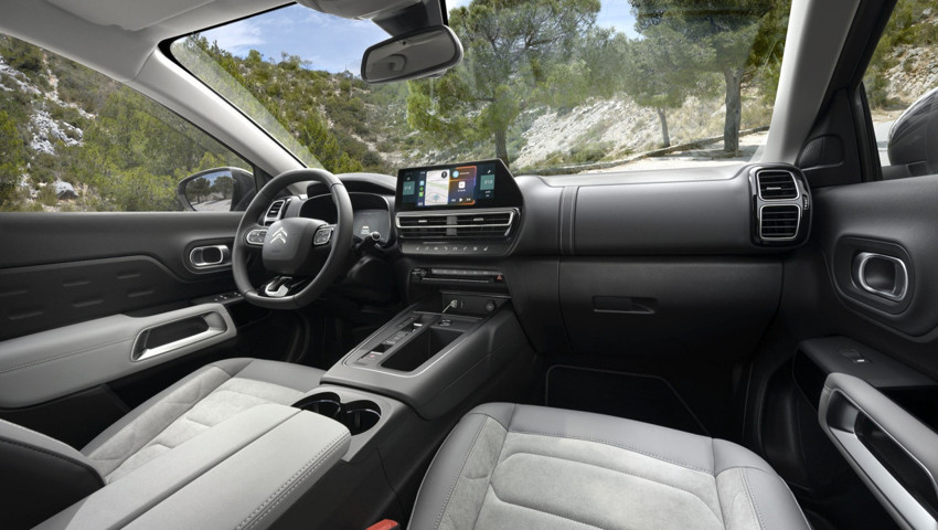 Türkiye'nin en sevilen SUV'u yenilendi: Hem yenilendi hem de elektriklendi!