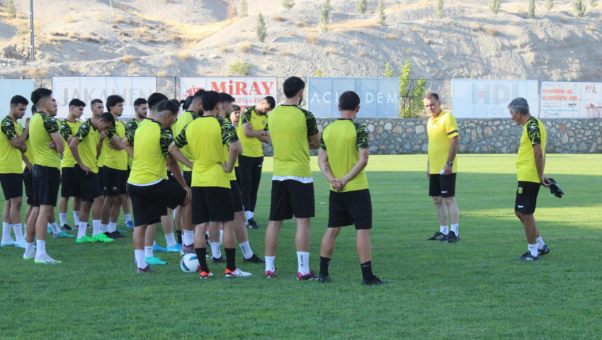 FIFA'dan Yeni Malatyaspor'a tarihi ceza: Puanı -41 oldu!