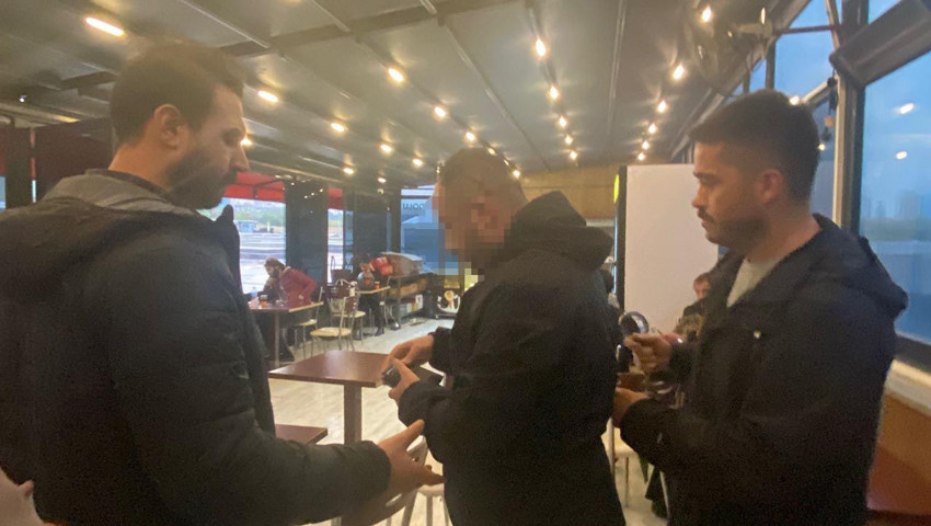 Cezaevinden çıktı, adliyede suçüstü yakalandı! - Resim: 2