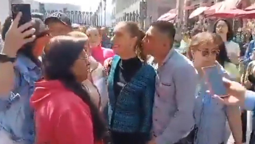 Kadın devlet başkanı herkesin gözü önünde tacize uğradı