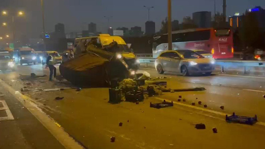 İstanbul'da zincirleme kaza: Trafik durma noktasına geldi