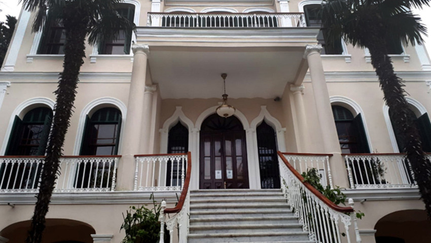 Yine adliye yine hırsızlık: 12 silah ortadan kayboldu