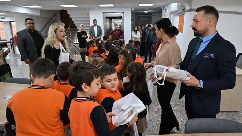 ABB kütühaneleri şenleniyor: ''Genç Zihinler Kütüphanede'' projesi başladı