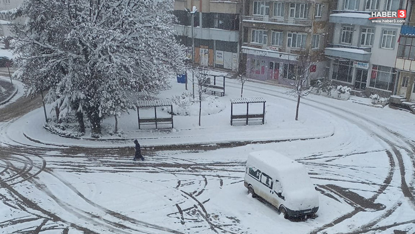 Kar bastırdı, ilk okul tatili haberi geldi!