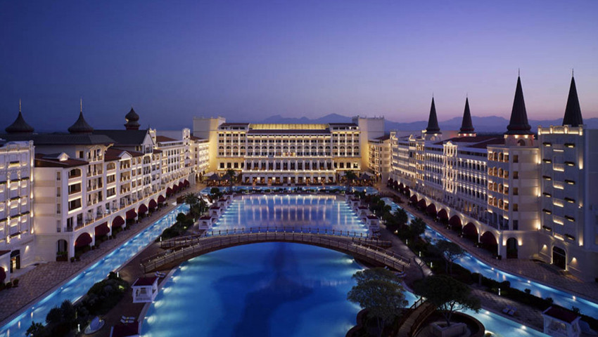 Antalya'nın dünyaca ünlü ultra lüks oteli el değiştirdi