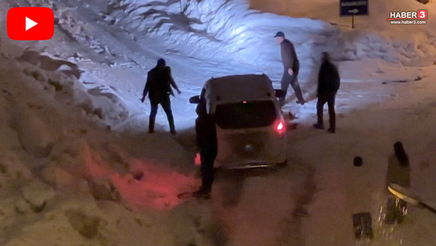 Kar yağışı bir ilimizi yuttu... Araçlar yollarda kaldı, yardıma vatandaşlar koştu