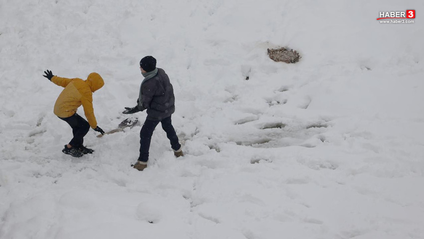 Soğuk ve kar bastırdı, bir ilimizde okullar tatil edildi
