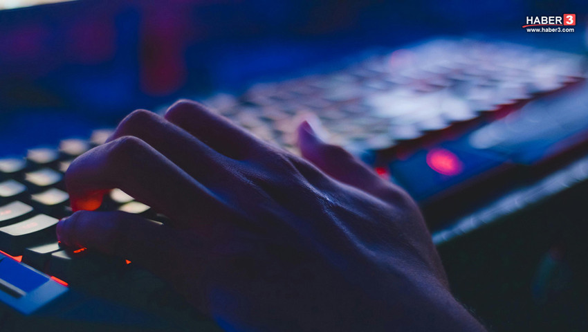 İstanbul'da ''siyah şapkalı hacker'' operasyonu: 19,8 milyon kişinin verilerini çaldılar!