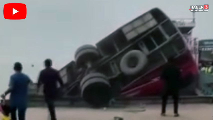 Feribota giriş yapmak isteyen yolcu otobüsü nehre uçtu! Facia saniye saniye kamerada