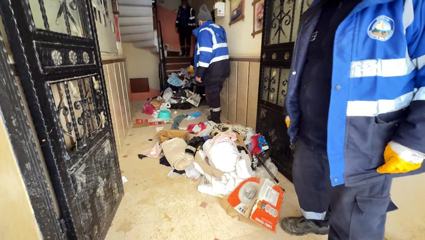 Kötü koku yayılan binada şaşkına çeviren manzara