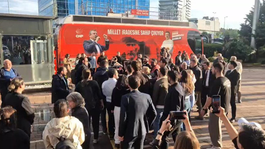 CHP Genel Merkezi önünde tansiyon yükseldi: ''Hain Kemal'' sloganları attılar