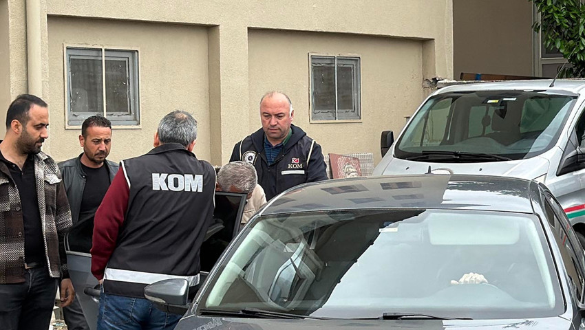 CHP'li bir belediye başkanı daha görevden uzaklaştırıldı