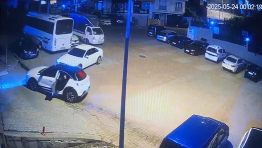 İstanbul'da film sahnelerini aratmayan çatışma: Kalaşnikofla taradılar! - Resim: 4
