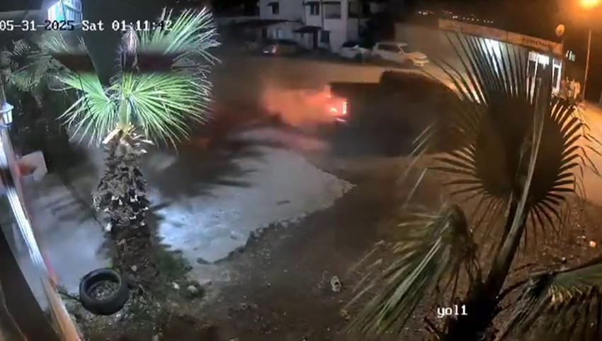 Kamyonetli drift magandası mahalleyi birbirine kattı - Resim: 1
