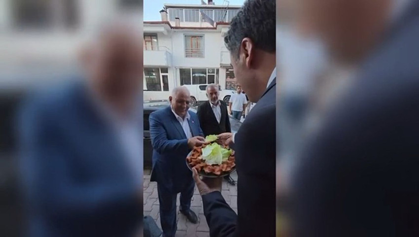 Vali'nin korumasına çiğ köftesiz çiğ köfte ikramı olay oldu - Resim: 1