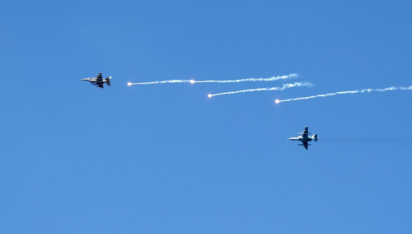 Türkiye'nin gururu HÜRKUŞ ilk kez 1 tonluk bomba attı - Resim: 4